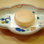 赤坂 詠月 - 餡入の最中