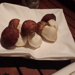 インカント - 綺麗なかわいらしいポルチーニ、食べたいなぁ。昨日も食べたけど覚えてないしぃ。（笑）