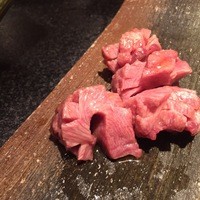 肉の匠 将泰庵  船橋本店 - 名物、花咲きタン塩。何故か1テーブル2人前と言うルール