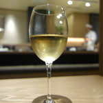 Chou raku - グラスの白ワイン