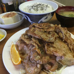 花月食堂 - 焼肉定食(肉盛り)￥830