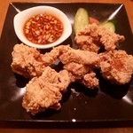 中華菜飯 - ビールセットの「鶏の唐揚げ」です｡