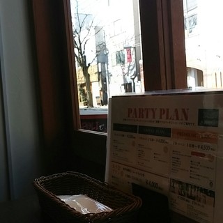 チーズたっぷりのピザが食べたくて 利用させてもらいました 一枚500円と超お手頃価格でピザ好きには最 By いちご ピッツェリア バール ナポリ 新潟駅南けやき通り ナポリ 新潟 イタリアン 食べログ チーズたっぷりのピザが食べたくて 利用させてもらいました 一枚500円と超お手頃価格でピザ好きには最 By いちご ピッツェリア バール ナポリ 新潟駅南けやき通り ナポリ 新潟 イタリアン 食べログ