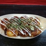 Okonomiyaki Okina - たこ焼き7個　370円