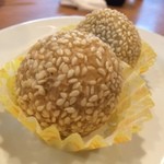 魏飯夷堂  - ごまだんご