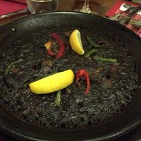 sangria 青山店 - イカ墨のパエリア