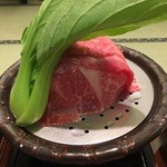 Hoteru Kimpa Rou - こちらはお肉で野菜を巻いてあり、蓋をかぶせて蒸していきます