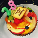 フルーツガーデン シン・サン - お誕生日ケーキ♪ホールで幸せ！