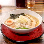 天下ご麺 - 料理写真:近江塩鶏麺 (700円)  '15 11月上旬