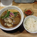 福島壱麺 - 海鮮醤油ラーメン+白飯+キムチ