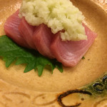 麻布十番 ふくだ - お造り：佐渡の寒ブリ　大根おろし山葵で