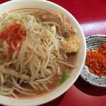 千里眼 - ラーメン麺半分 ニンニク カラアゲ別皿で 730円 