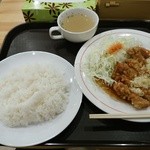 なんばんや - 酢だれチキン定食、ご飯大盛りに800円
      
      
      