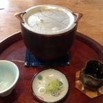 吟八亭 やざ和 - 蕎麦がきの器外見