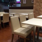 ヴィドフランス - イートインスペースの風景