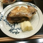 鮨 田なべ - 焼物 鰤カマ