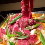 肉鍋おおさわ - 辛い、ちりとり肉鍋 2人前1980円