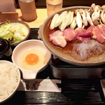 飯田橋 鳥花 - 鳥すき焼き定食930円