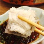 ふぐ料理 与太呂 - 骨に残った身はしゃぶります（笑）