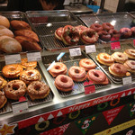 DOUGHNUT PLANT NEW YORK CITY - 店頭のショーケース