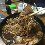 すき焼･鍋物 なべや - こんなに取っても良いですか〜へへ怒られた！笑