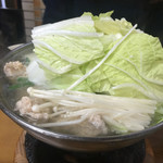 すき焼･鍋物 なべや - 上にお野菜のっけて♡