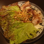 韓国家庭料理 唐辛子 - サンギョッサル１０５０円
