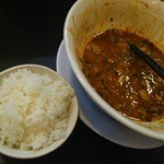 野菜が美味しい鶏豚ラーメン まる重 - チビ飯：50円の誘惑・・・