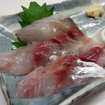 元祖立ち飲み屋 - 真アジ刺身￥280円