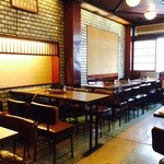 ふぐ料理 与太呂 - 店内、なんとも言えないふぐの香りがします！