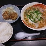 Hotaru - 辛味噌ラーメン
                      ￥850
                      +￥100でライスセット