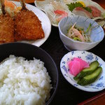 ごはんや - アジフライと刺身定食（800円） 