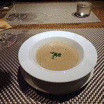 BANQUE - マッシュルームとトリュフ