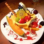 近江牛 焼肉竹 - （2015.11）フルーツ盛り合わせアイス添え♪