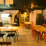 ビストロ酒場 ウラロジ - １F席