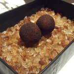 Fujiya 1935 - 一口サイズのトリュフ