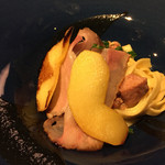 パスタ フレスカ ダンメン - 淡路島黄金豚とりんごのタリアテッレ