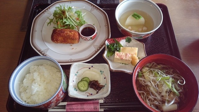 ランチの定食がオススメ By Miki Takase 花遊膳 登米市その他 魚介料理 海鮮料理 食べログ ランチの定食がオススメ By Miki Takase 花遊膳 登米市その他 魚介料理 海鮮料理 食べログ