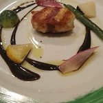 イベリコ豚で巻いた白子。
          根菜と芽キャベツ。
          