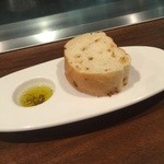 kaFka - ローストオニオン入りのパン