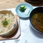 Hitotsubaki - 松茸ご飯と赤だし