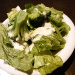 炭焼きイタリアン酒場 炭リッチ - 食べ放題のサラダ
