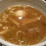 めん徳 二代目 つじ田   - 二代目つけ麺のスープ。いろんな味が凝縮。