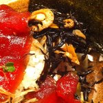 味処 むさし野 - 季節のご飯３００円、マグロのづけ、五目ひじき、有明の海苔