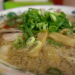 魁力屋 - 特製醤油ラーメン