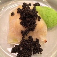 スリオラ - 軽く燻したキャビアのラビオリ