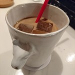 Hachi Cafe - ドリンクカップの持ち手も牛さん（2015.12）