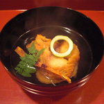 祇園 大渡 - 鯉兜揚げと焼くちこの椀。