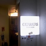 CATARATAS - ビルの地下２Ｆ