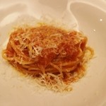 T.N - トマトソースと24ヶ月熟成パルミジャーノチーズのシンプルなスパゲッティーニ